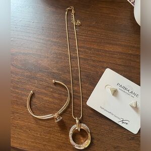 Costume jewelry- gold set